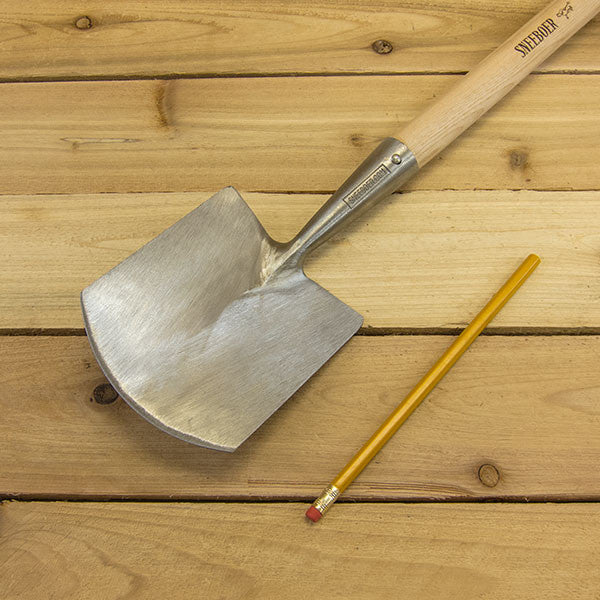 Children’s Spade by Sneeboer - Size