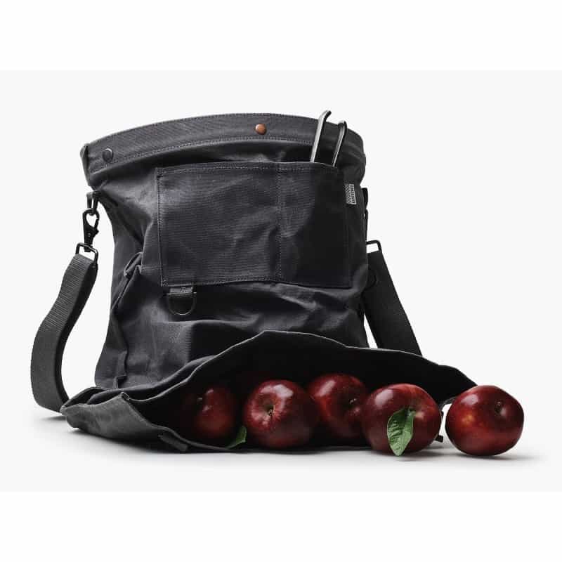Harvesting and Gathering Bag by Barebones - Bag with apples