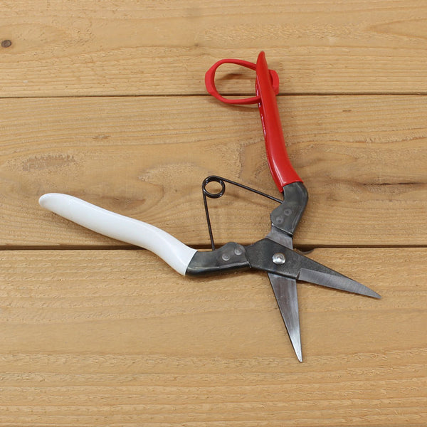 Okatsune Pointed Thinning Shears - Open View