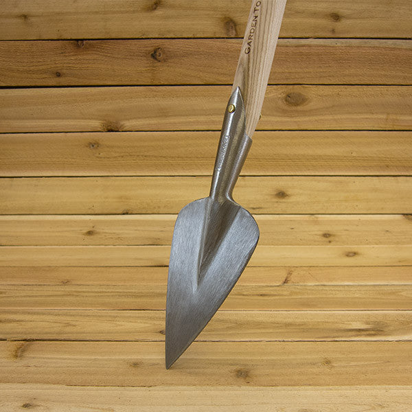 Pointed Perennial Spade by Sneeboer - Blade Front