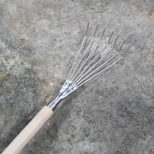 Children’s Leaf Rake by Sneeboer - bottom view