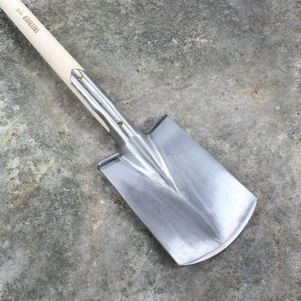 Garden Border Spade with Knob Handle by Sneeboer - front view