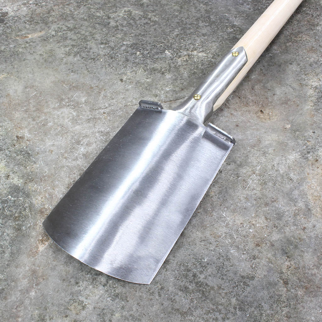Garden Border Spade with Knob Handle by Sneeboer - back view