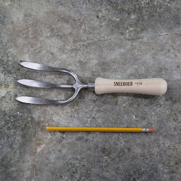 Garden Hand Fork by Sneeboer-size comparison