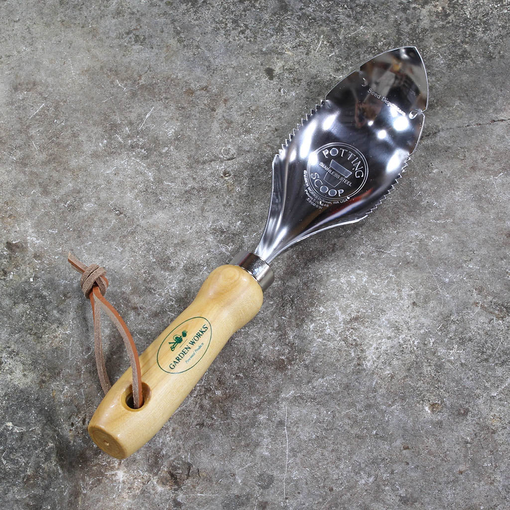 Potting Scoop - top view