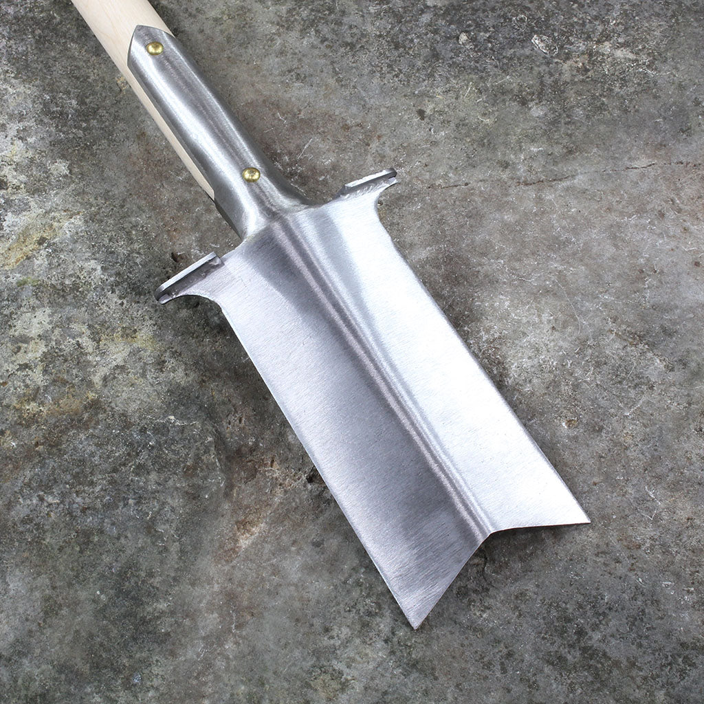 Garden Transplanting Spade D-Handle by Sneeboer - back view