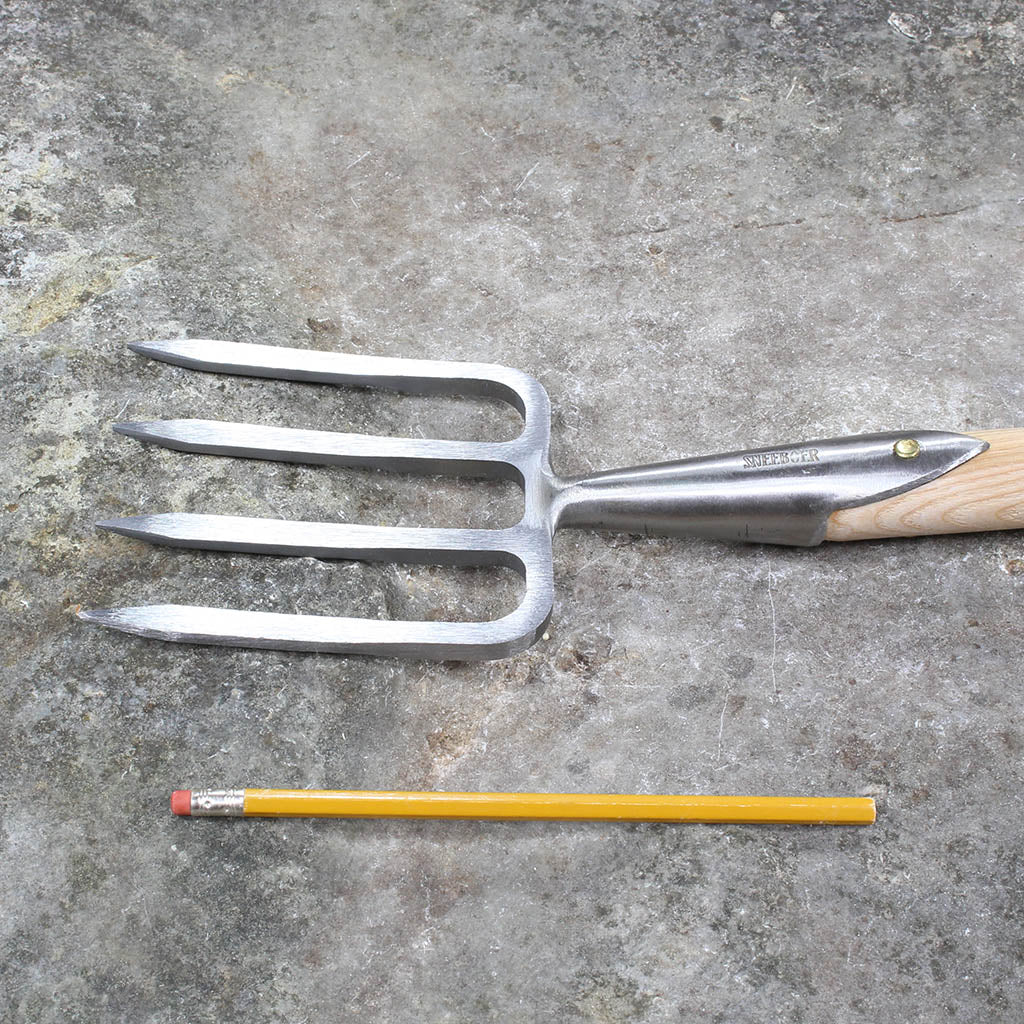 Great Dixter Fork by Sneeboer - size comparison