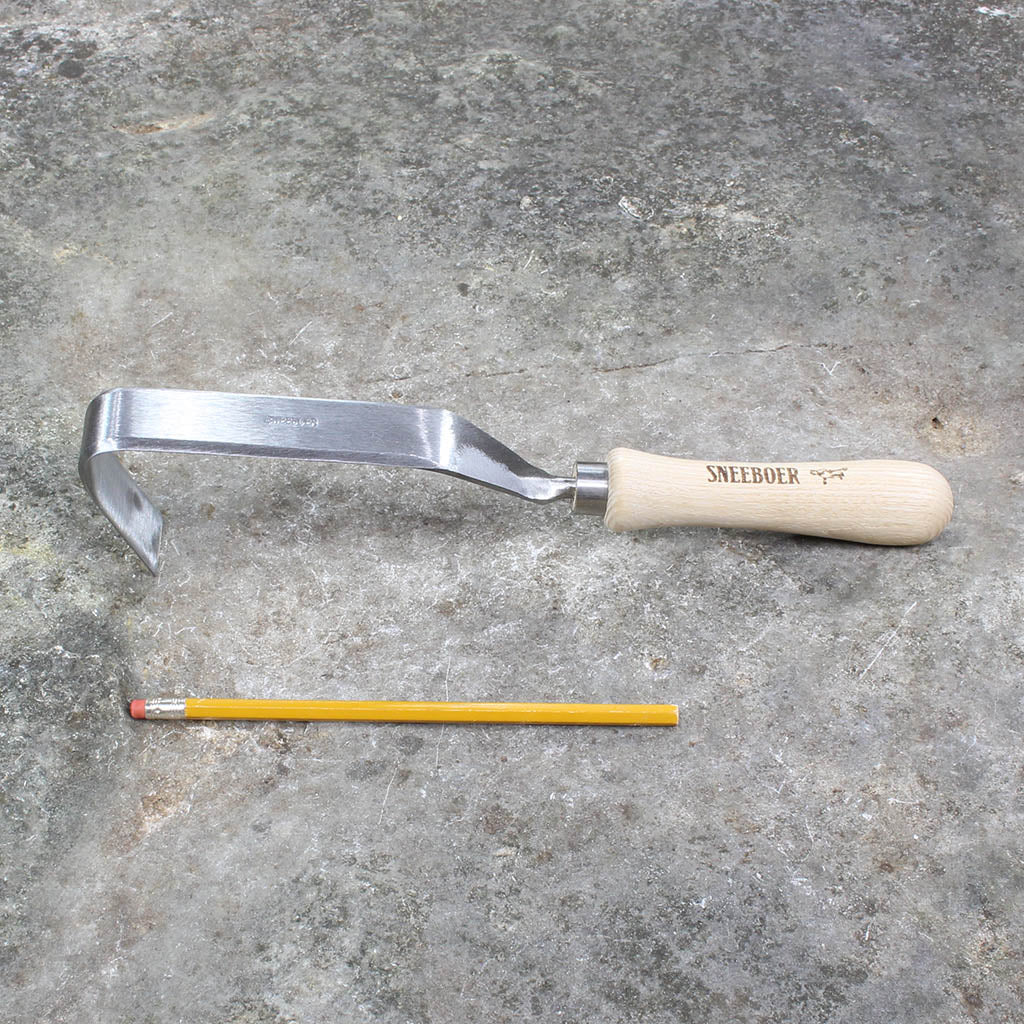 Hand Weed Scraper by Sneeboer - size comparison