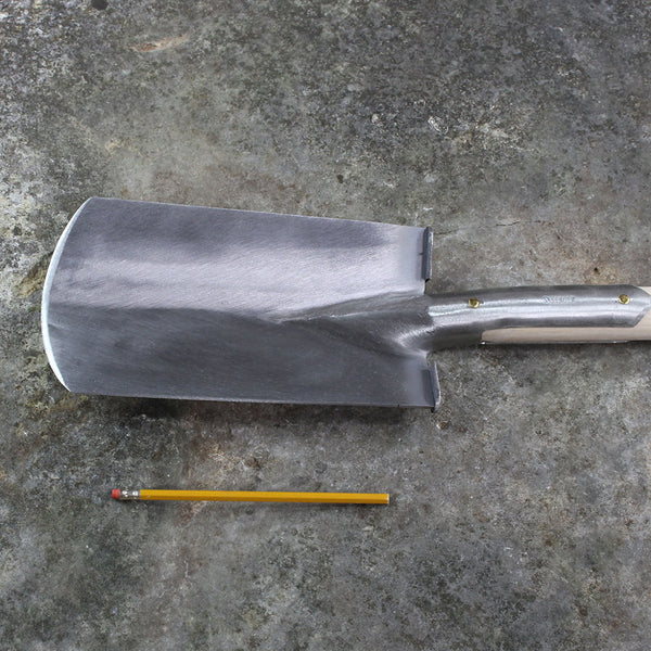 Large Garden Spade by Sneeboer Tools-size comparison