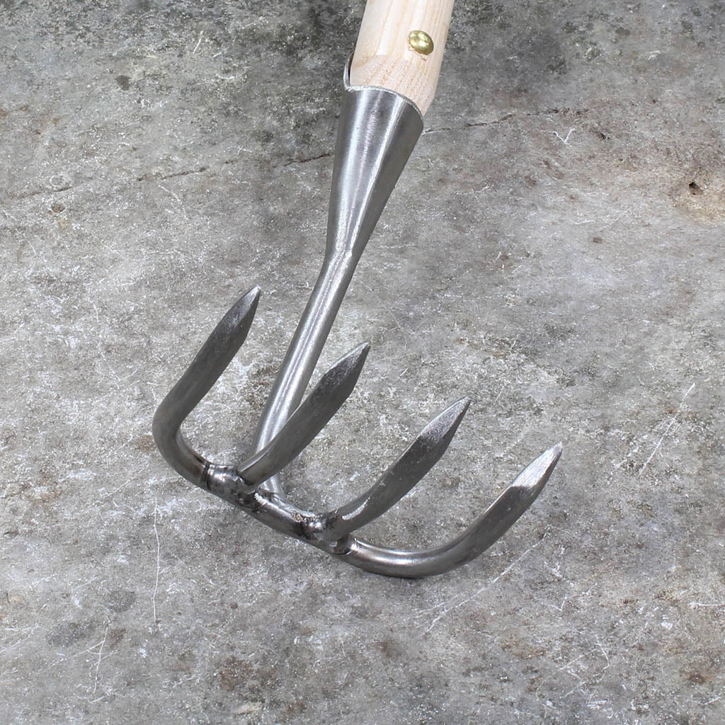 Narrow Garden Weeding Rake by Sneeboer - front view