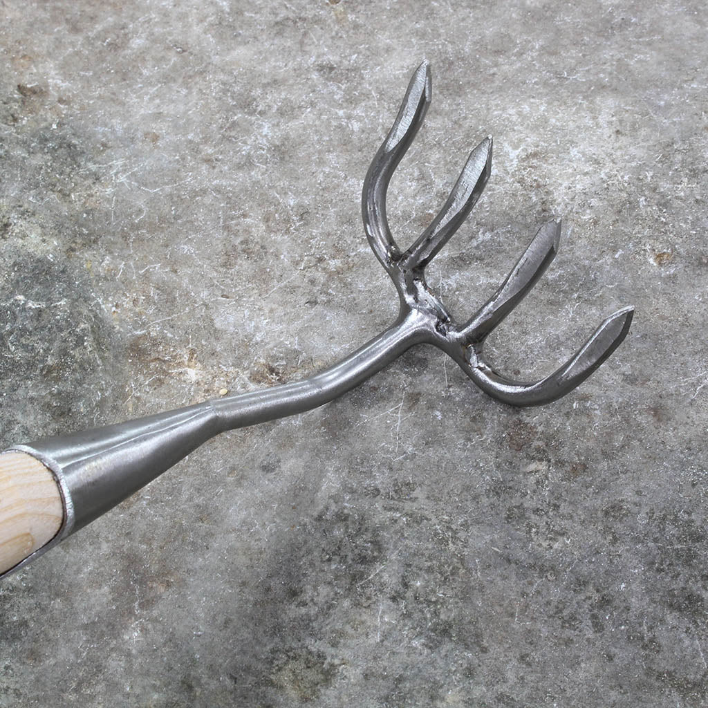 Narrow Garden Weeding Rake by Sneeboer - back view