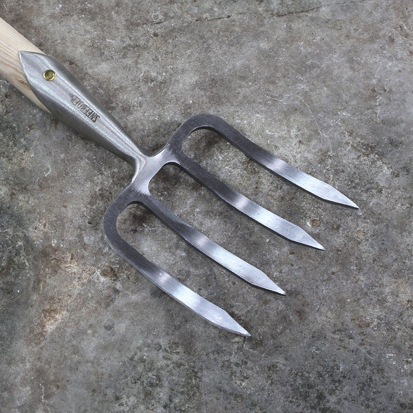 Perennial Garden Fork by Sneeboer Tools - blade front detail