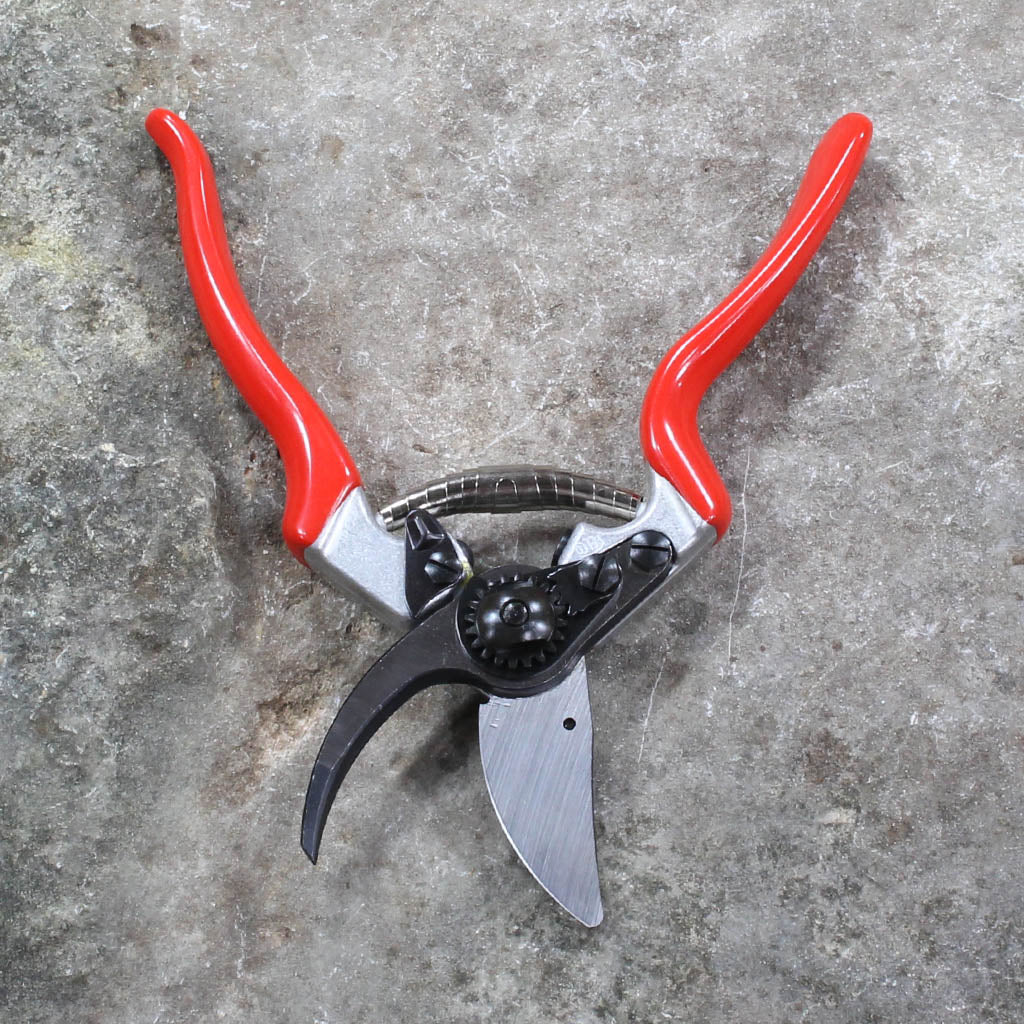 Left-Handed Pruning Shears F9 by Felco - front view