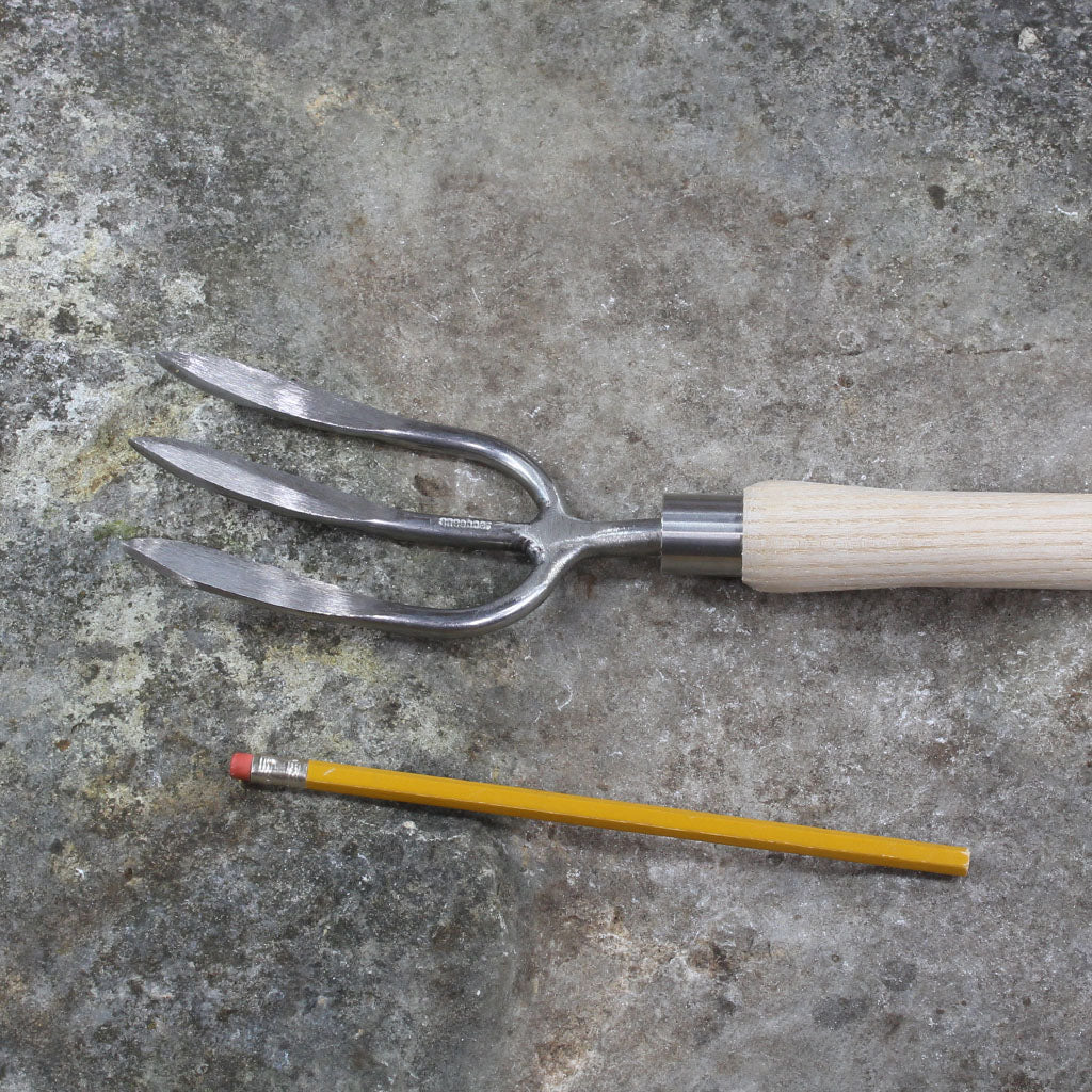 Raised Bed Hand Garden Fork by Sneeboer - size comparison