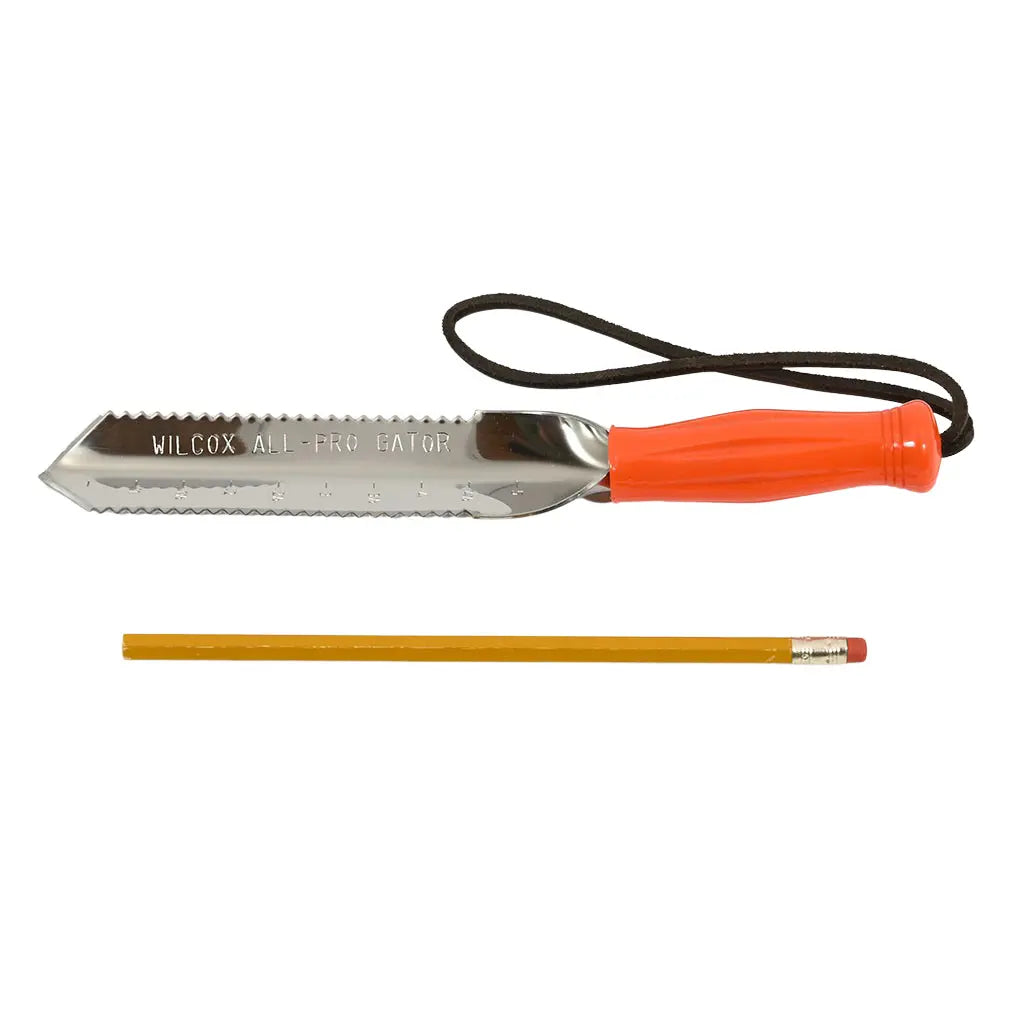 9" Serrated Gator Digging Trowel by Wilcox size comparison