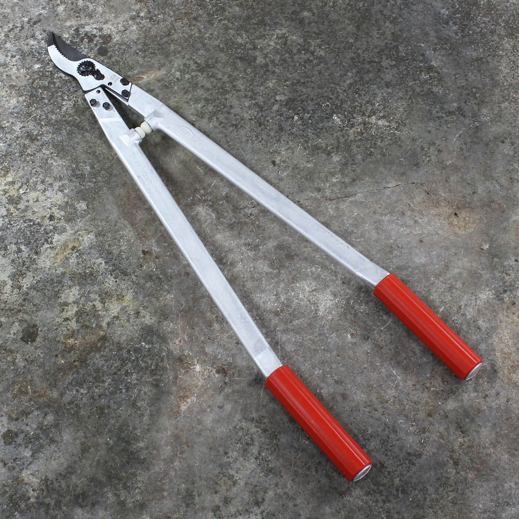 25" Loppers Solid Handle F21 by Felco - closed front view