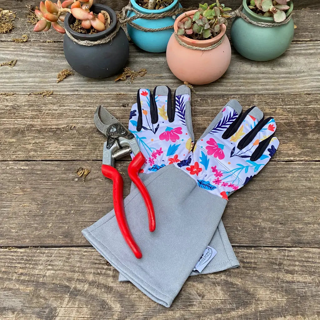 Spring Fling Gauntlet Garden Gloves in garden