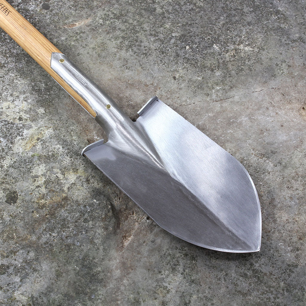 Sneeboer Tapered Garden Spade - D Handle – Garden Tool Company
